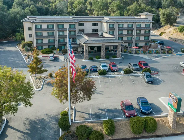Yosemite Southgate Hotel & Suites hotel detail image 1