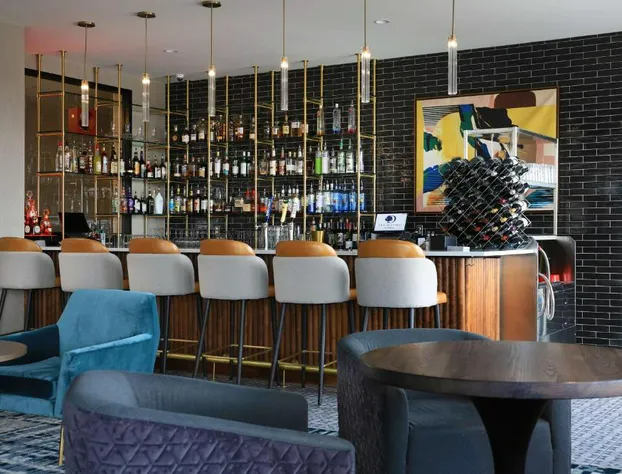 DoubleTree by Hilton Battle Creek hotel detail image 2