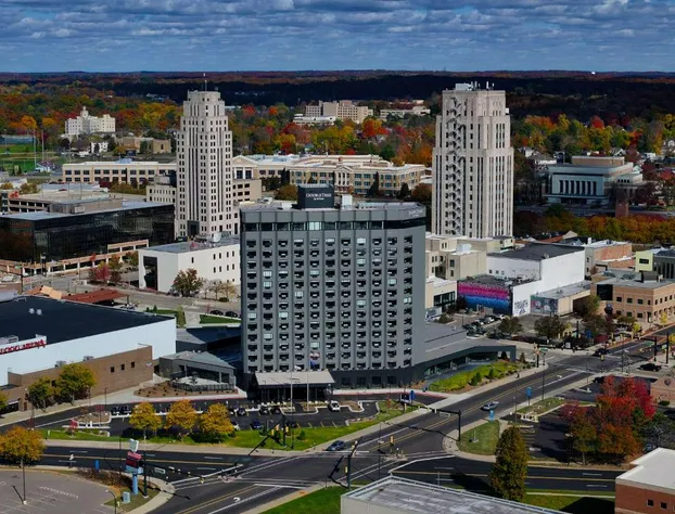 DoubleTree by Hilton Battle Creek hotel detail image 3
