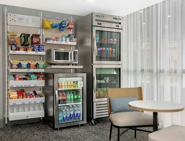 Spark by Hilton Toronto Airport hotel detail image 4