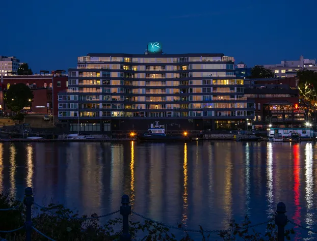 Victoria Regent Waterfront Hotel & Suites hotel detail image 4