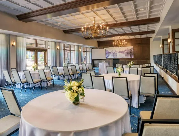 DoubleTree by Hilton Hotel Port Huron hotel detail image 2