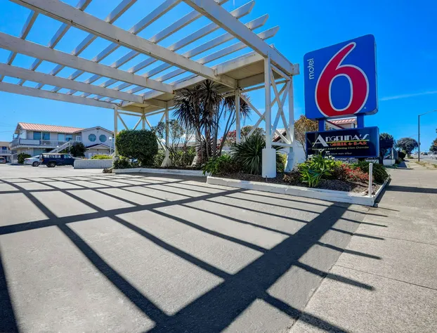 Motel 6 Fort Bragg, CA hotel detail image 1