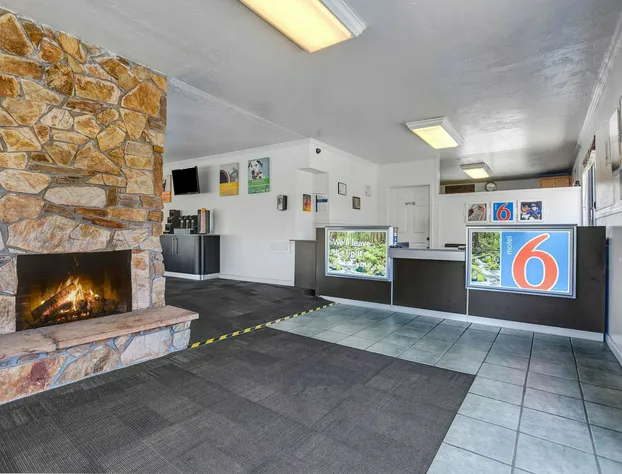 Motel 6 Fort Bragg, CA hotel detail image 2