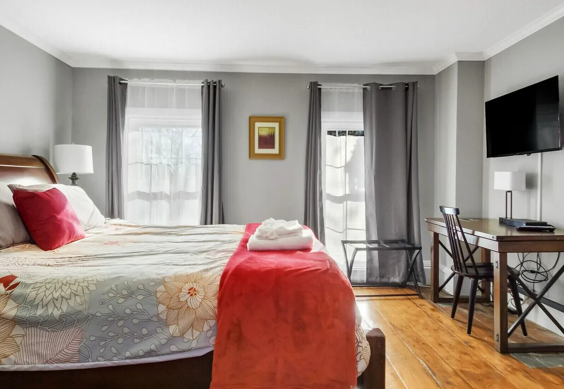 The Thistle Inn hotel hero