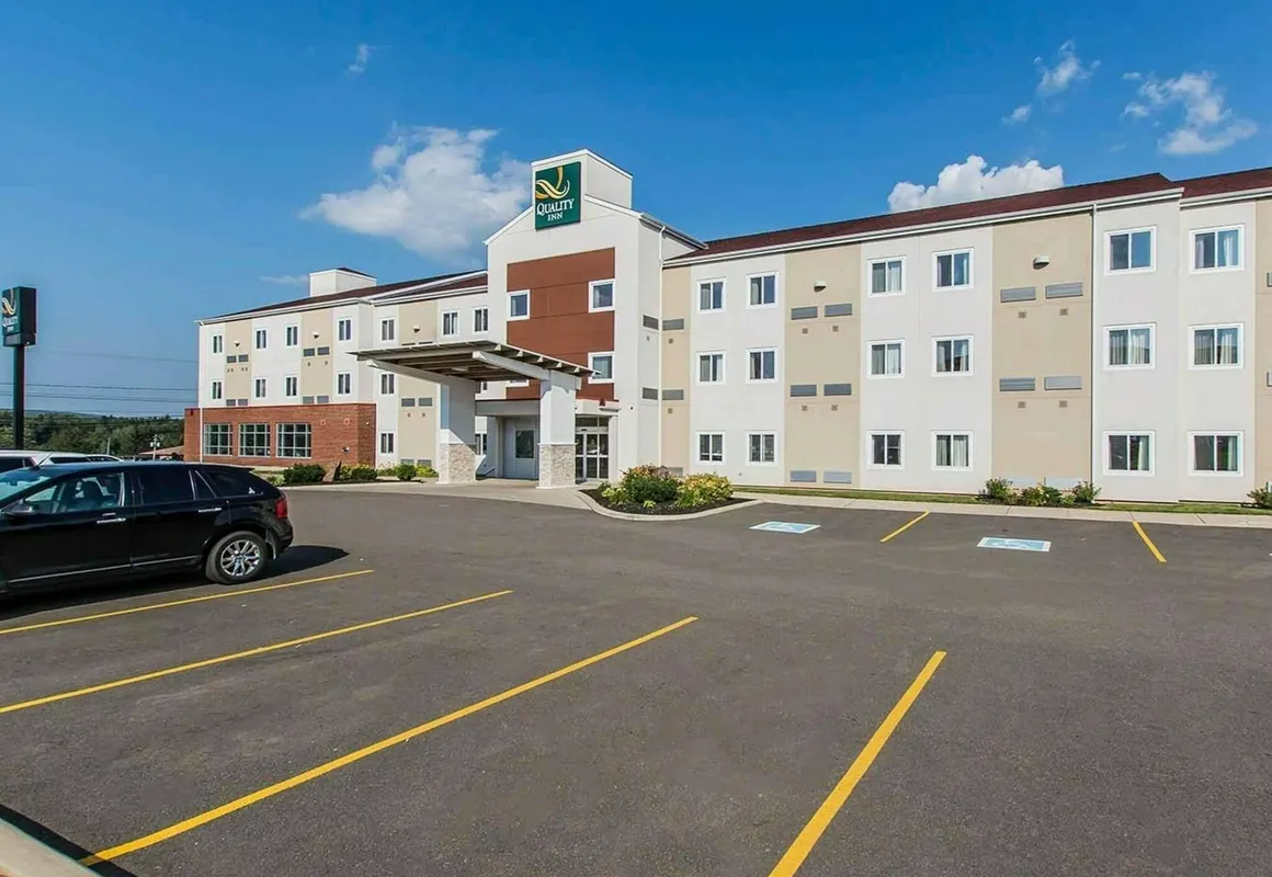 Quality Inn hotel hero