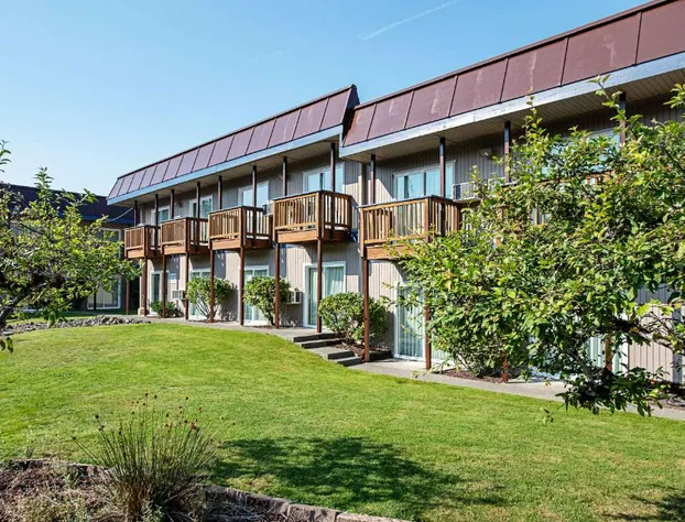 Rodeway Inn Enumclaw Mount Rainier-Crystal Mountain Area hotel detail image 4