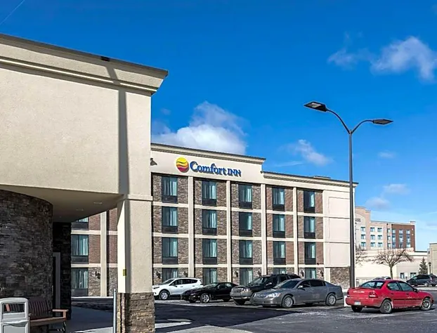 Comfort Inn Bay City - Riverfront hotel detail image 3