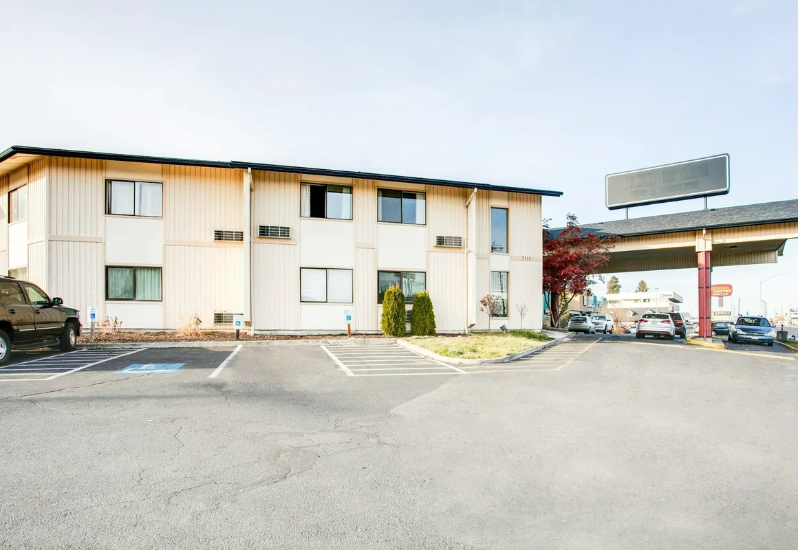 OYO Hotel Spokane North hotel hero