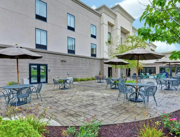 Hampton Inn and Suites New Hartford/Utica hotel detail image 2