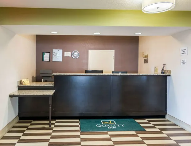 Quality Inn Warsaw near Rappahannock River hotel detail image 2