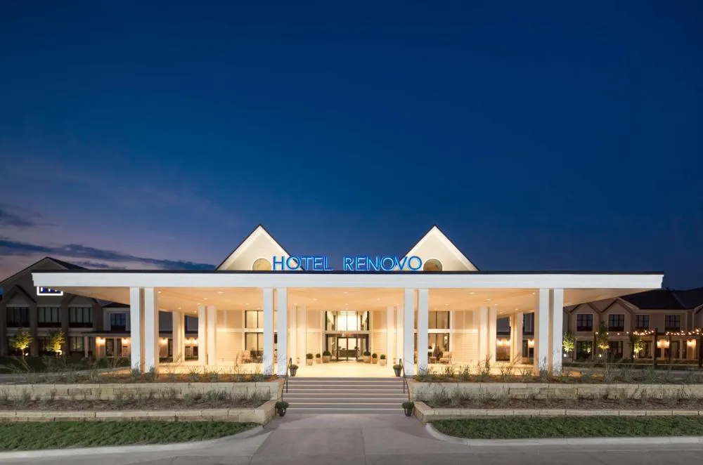 Hotel Renovo Des Moines Urbandale,Tapestry Collection Hilton hotel hero