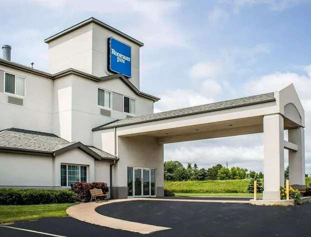 Rodeway Inn Abbotsford hotel detail image 1