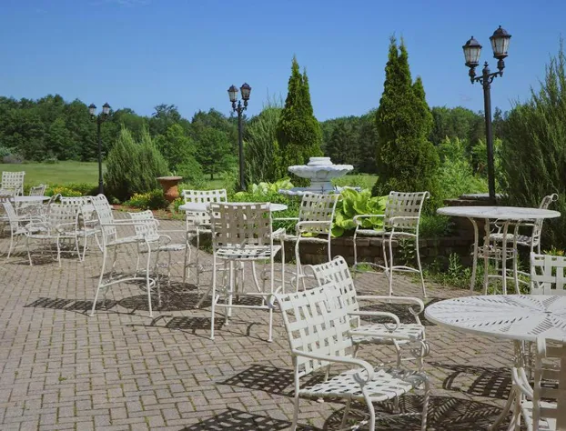 Comfort Suites Edinboro hotel detail image 1