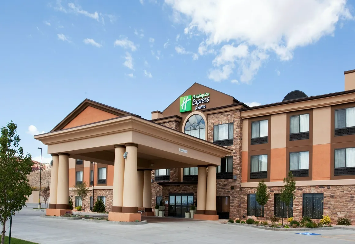 Holiday Inn Express Hotel & Suites Richfield by IHG hotel hero