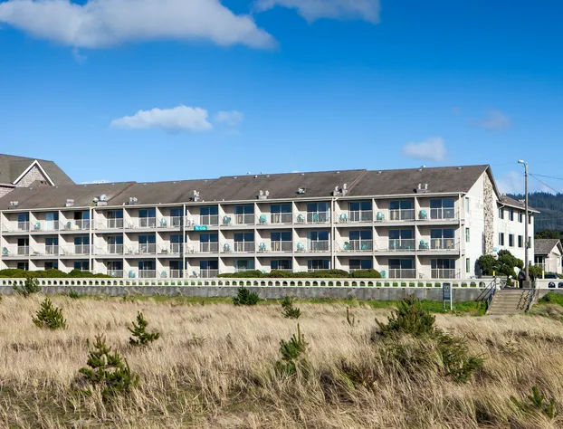 Hi-Tide Oceanfront Inn hotel detail image 1