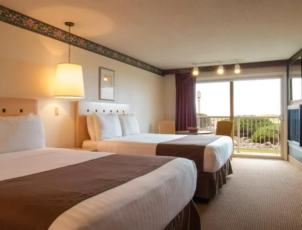 Hi-Tide Oceanfront Inn hotel detail image 2