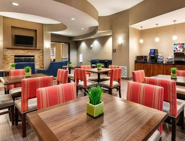 Comfort Suites Goodyear - West Phoenix hotel detail image 2
