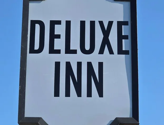 Deluxe Inn Willows hotel detail image 3