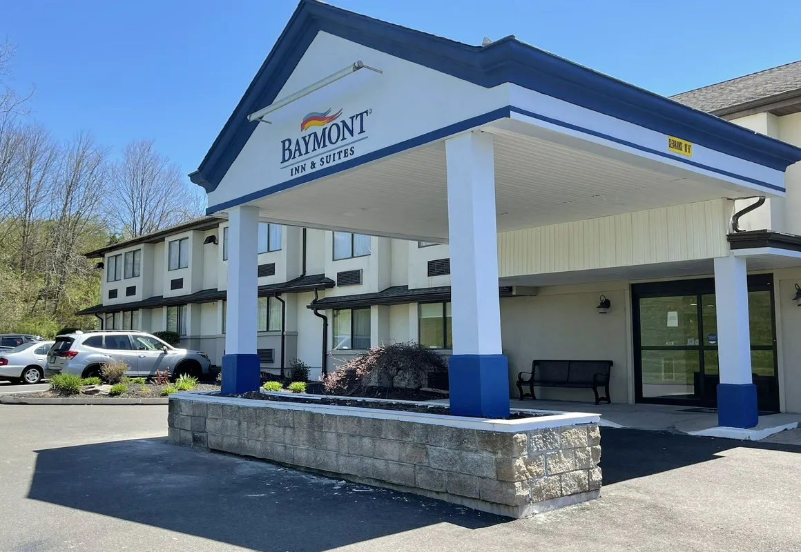 Baymont by Wyndham Branford/New Haven hotel hero