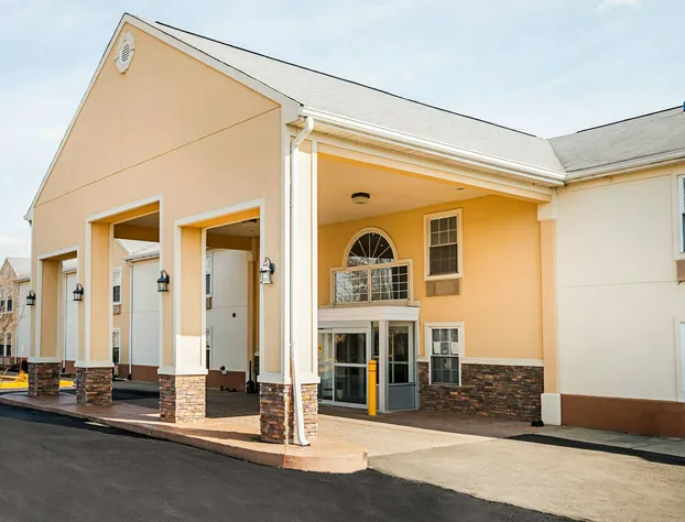 Quality Inn Fairmont hotel detail image 2