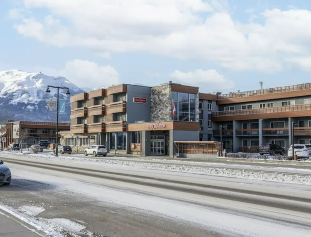 The Crimson Jasper hotel detail image 2