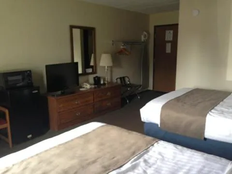 Days Inn & Suites by Wyndham Baxter Brainerd Area hotel detail image 2