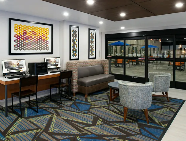 Holiday Inn Express Santa Rosa North by IHG hotel detail image 3