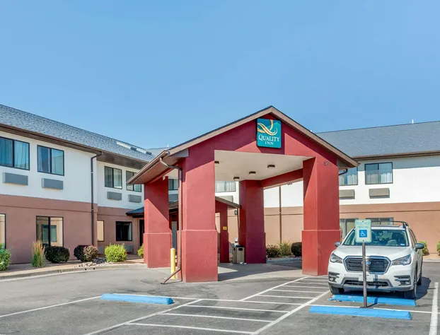 Quality Inn Pueblo North hotel detail image 1