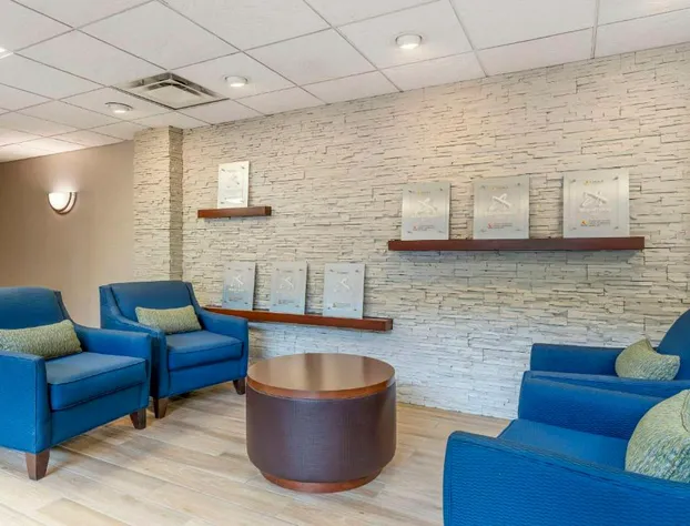 Comfort Inn & Suites LaVale - Cumberland hotel detail image 4