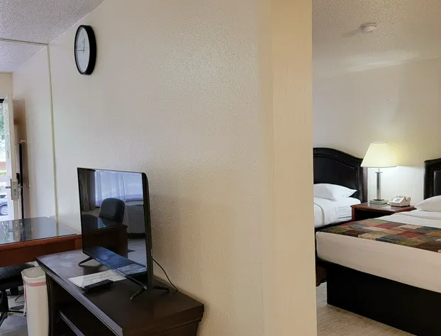 Simple Rewards Inn hotel detail image 2