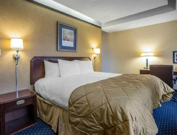 Howard Johnson by Wyndham Merrillville hotel detail image 4