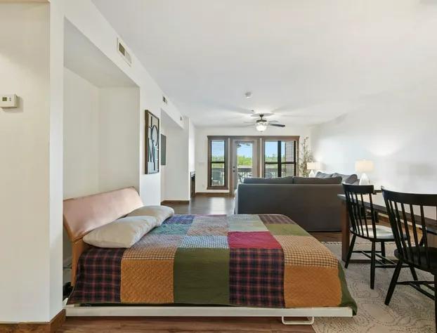 Table Rock Resorts at Indian Point hotel detail image 3