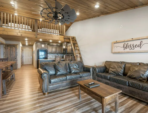 Table Rock Resorts at Indian Point hotel detail image 4