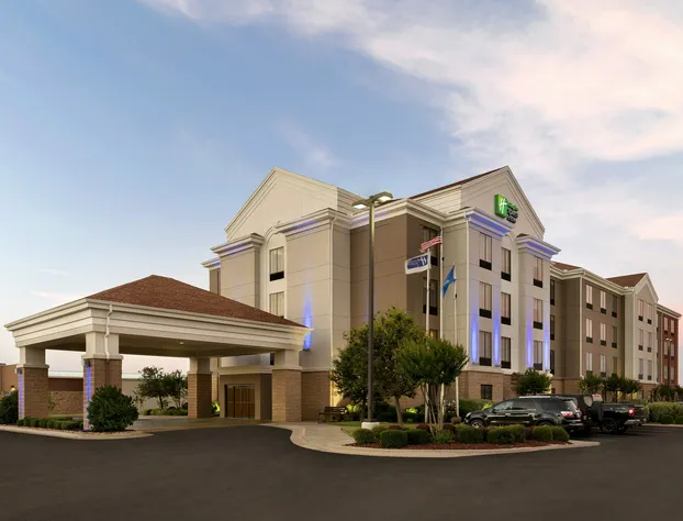 Holiday Inn Express & Suites Shawnee by IHG hotel detail image 1