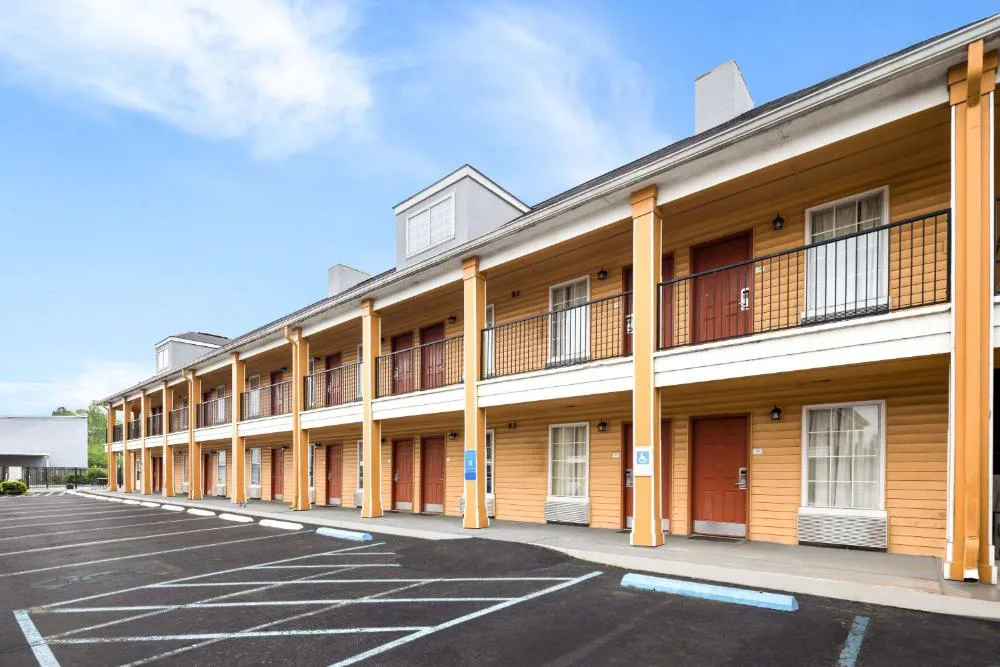 Quality Inn Decatur River City hotel hero