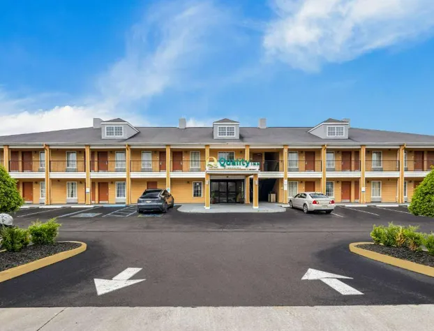 Quality Inn Decatur River City hotel detail image 1