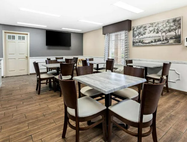 Quality Inn Decatur River City hotel detail image 3