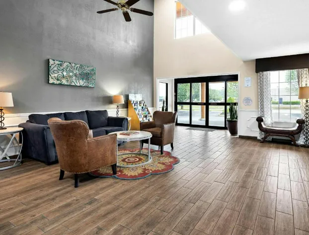 Quality Inn Decatur River City hotel detail image 4