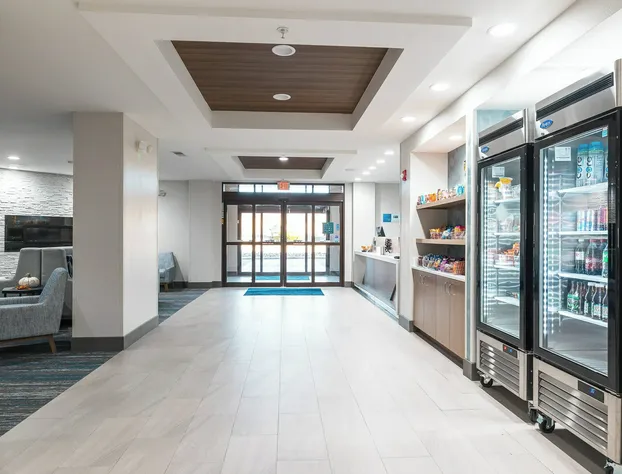 Holiday Inn Express Hotel & Suites St. Robert by IHG hotel detail image 4