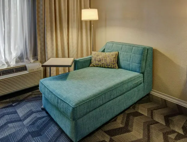 Hampton Inn & Suites Clermont hotel detail image 4