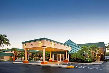 Super 8 by Wyndham North Palm Beach hotel detail image 3