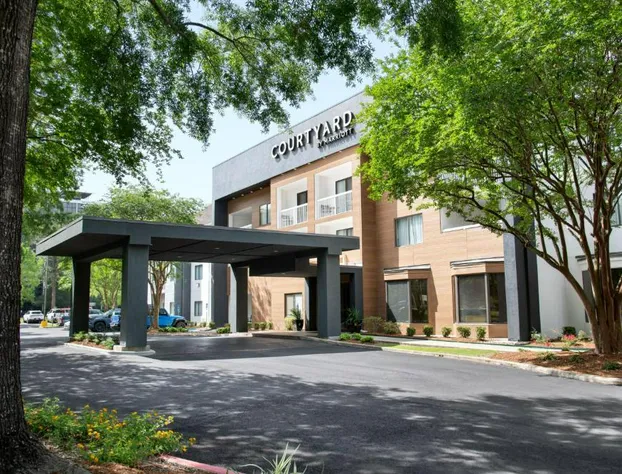 Courtyard by Marriott Lafayette Airport hotel detail image 2