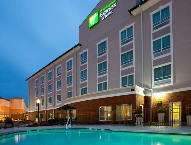 Holiday Inn Express & Suites Valdosta West - Mall Area by IHG hotel detail image 3