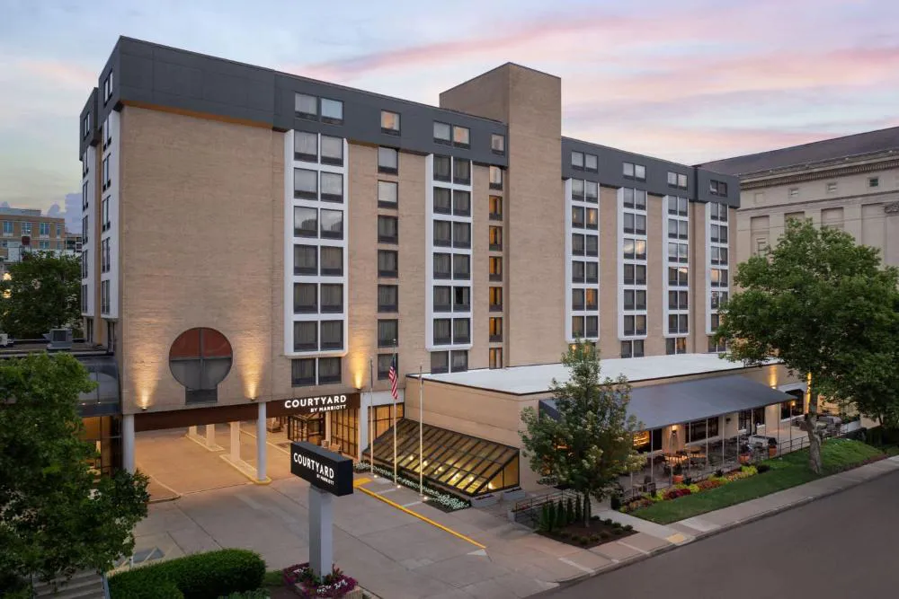 Courtyard by Marriott Pittsburgh University Center hotel hero