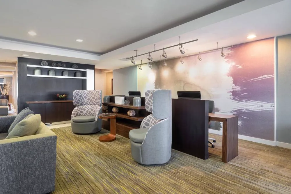 Courtyard by Marriott Princeton hotel hero