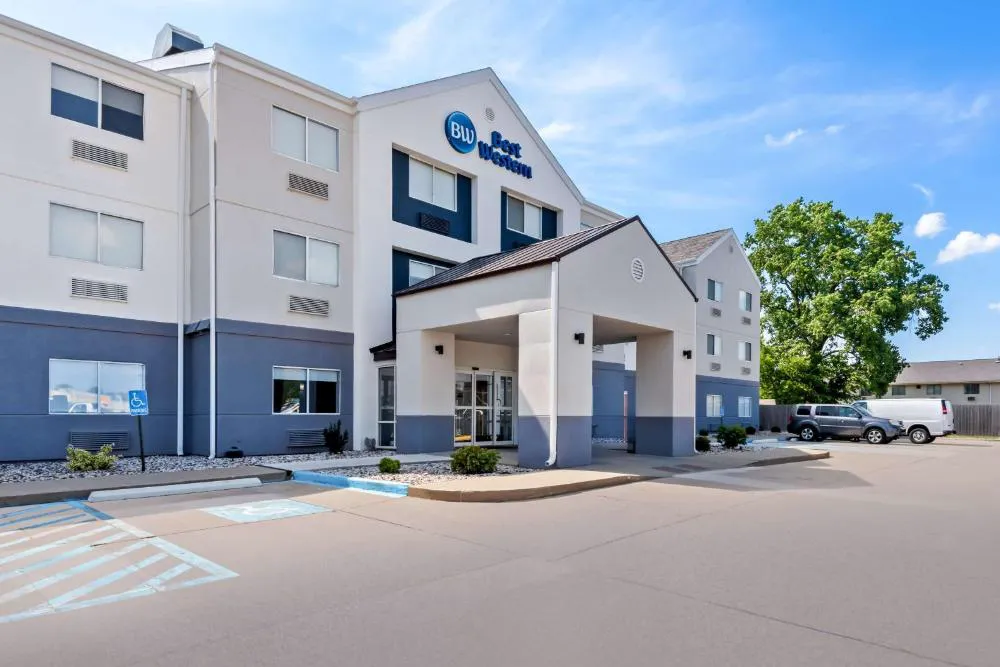 Best Western Ottumwa Inn & Suites hotel hero