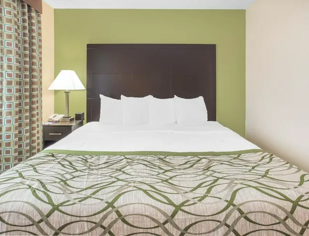 Baymont by Wyndham Holland hotel detail image 3