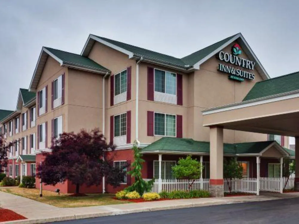 Best Western Erie Inn & Suites hotel hero