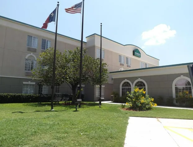 Wingate by Wyndham San Marcos hotel detail image 3